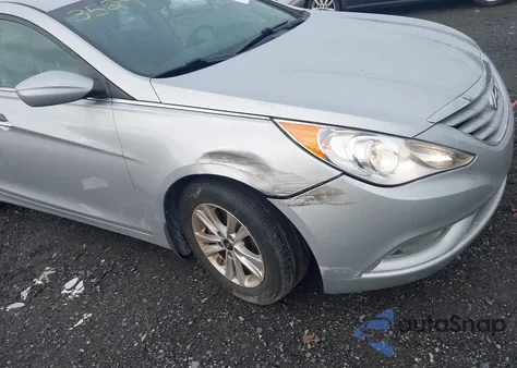 2013 Hyundai Sonata Gls z USA, uszkodzony, nr VIN 5NPEB4AC2DH733529